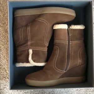 Aquatalia Brown Suede Boots
